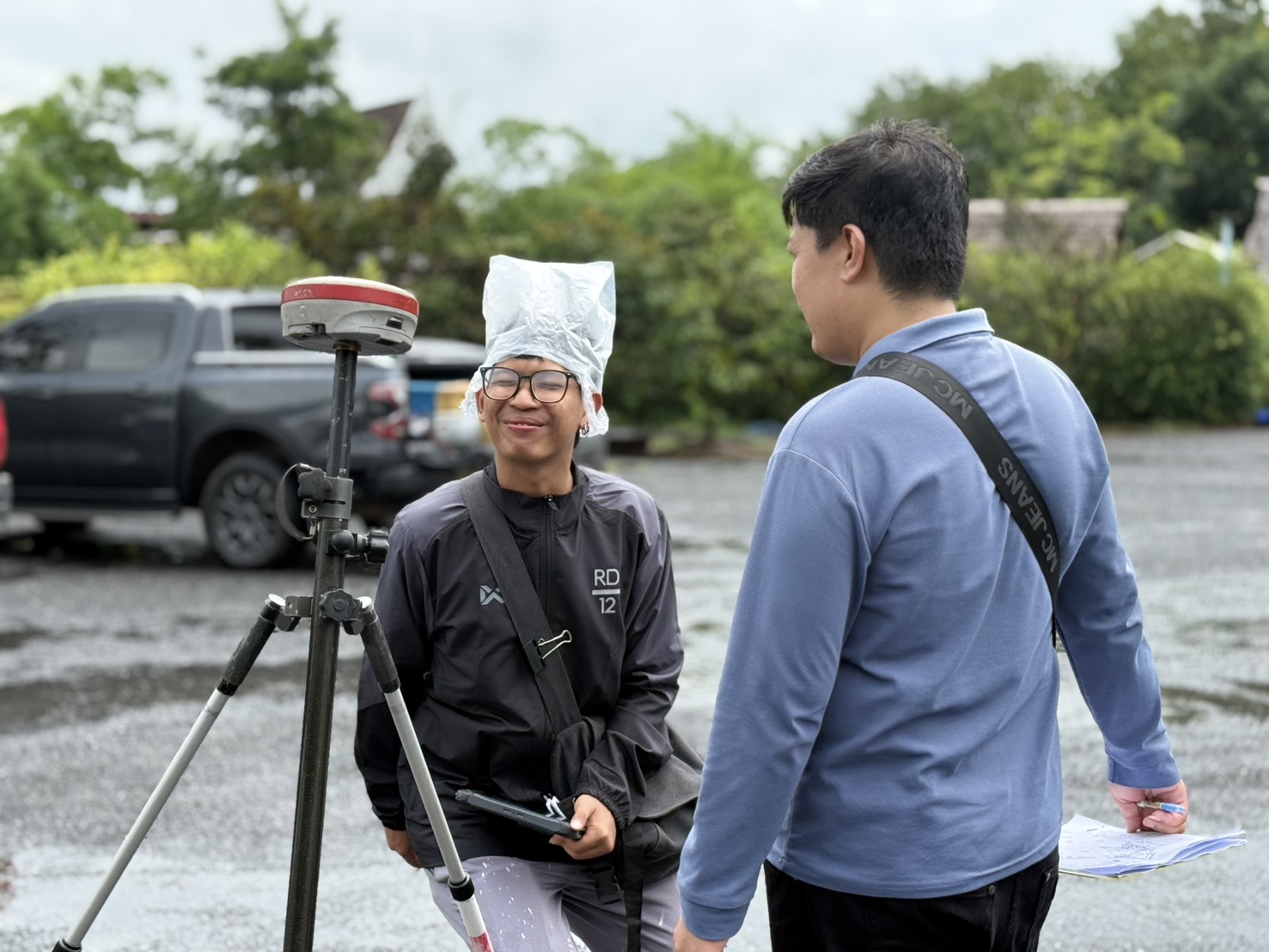 title - วันที่ 7 กรกฎาคม 2569 นายวิทูล ประดิษฐบุญ ปฏิรูปที่ดินจังหวัดปราจีนบุรี พร้อมด้วย เจ้าหน้าที่ ส.ป.ก.ปราจีนบุรี ลงพื้นที่ตรวจสอบ การขออนุญาตใช้วัดพุทธสถานทรัพยากรสวนป่านาดี